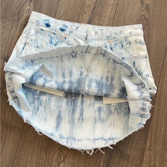 Madewell Women’s Tie-dye A-Line Jean Skirt. - Picture 5 of 11